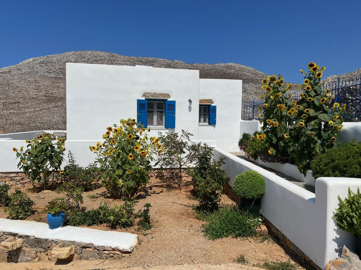 Cycladic Houses In Rural Surrounding Amorgos Extérieur photo